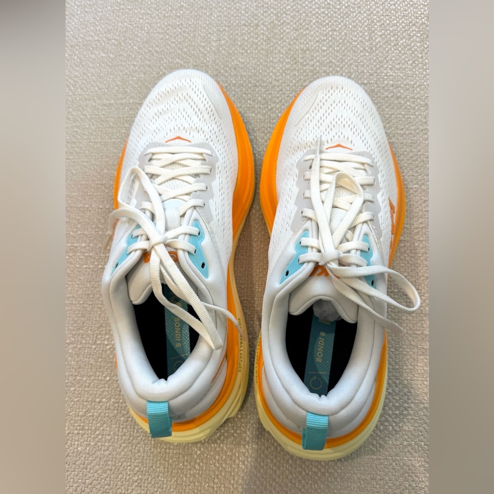 NWT HOKA Women’s Bondi 8 Shoes